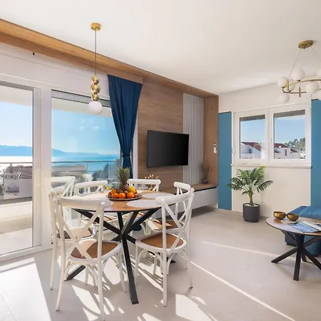Il Mar - New With Garage *